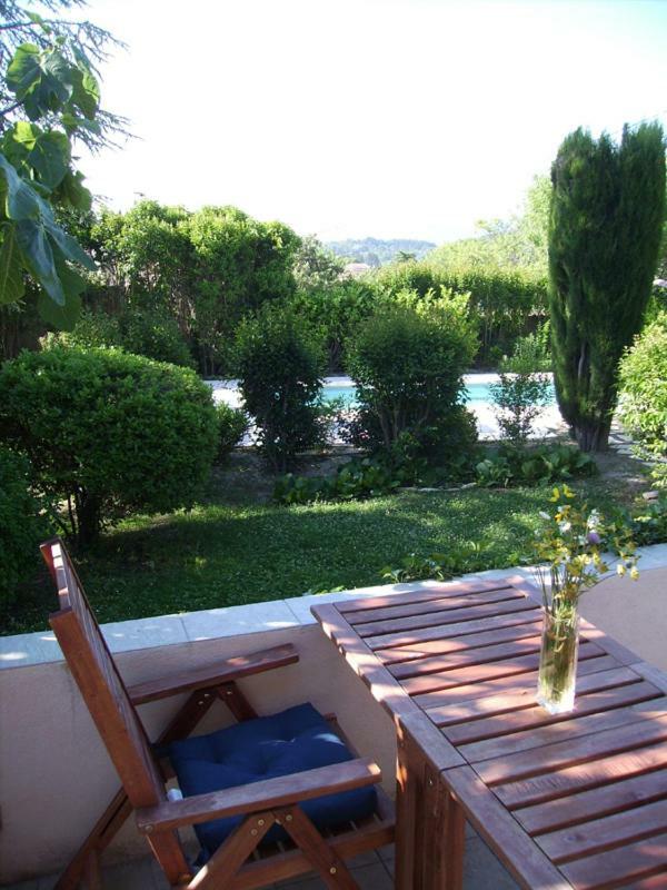 Rêve de Provence Villa avec jardin et piscine Forcalquier Exterior foto